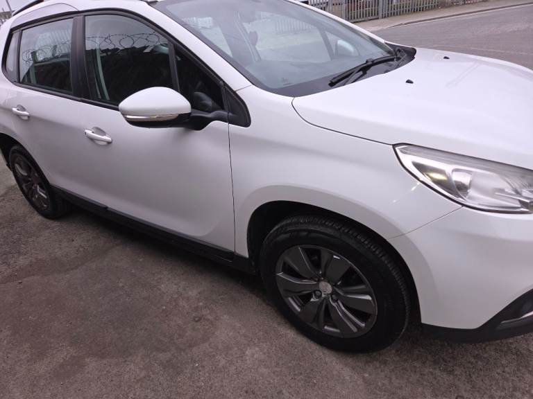 Peugeot, 2008, Hatchback, 2015, Manual, 1199 (cc), 5 doors