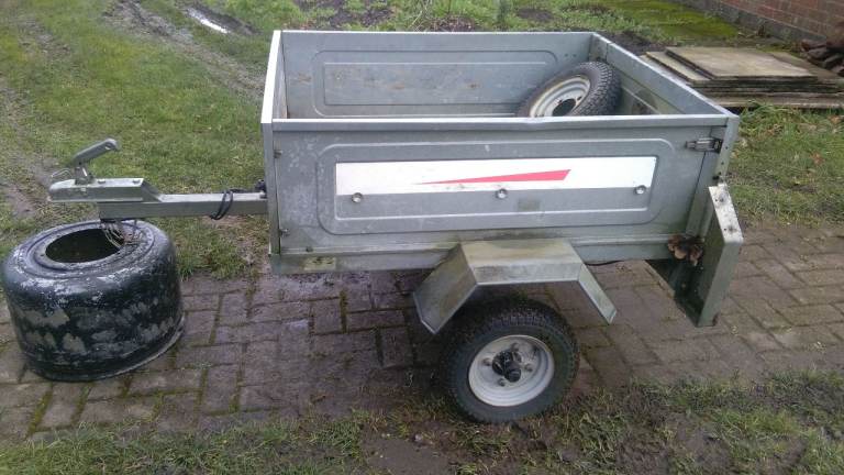 Car trailer
