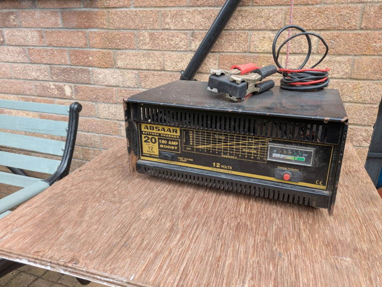 Absaar heavy duty 12v 20A battery charger with 180A fast charge/start