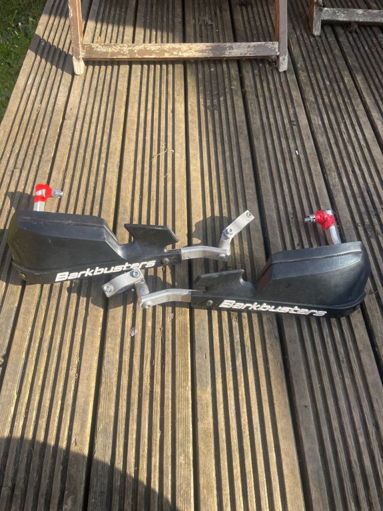 Yamaha Tenere 700 barkbusters hand guard 