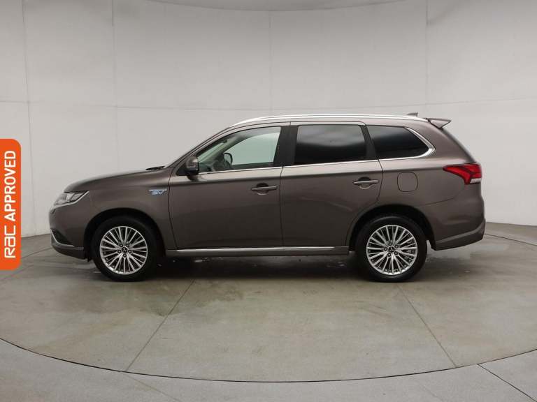2019 Mitsubishi Outlander 2.4h TwinMotor 13.8kWh Juro SUV 5dr Petrol Plug-in Hybrid CVT 4WD Euro ...