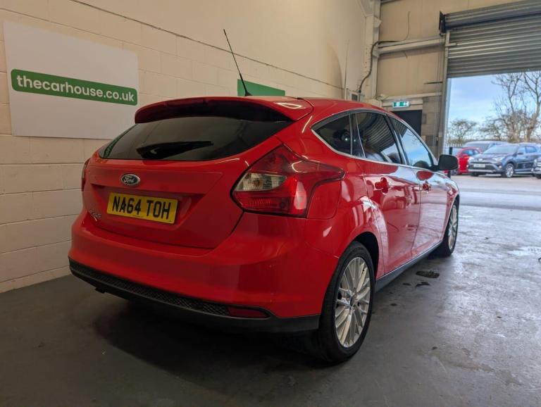 2014 Ford Focus 1.6 TDCi Zetec Navigator Euro 5 (s/s) 5dr HATCHBACK Diesel Manual