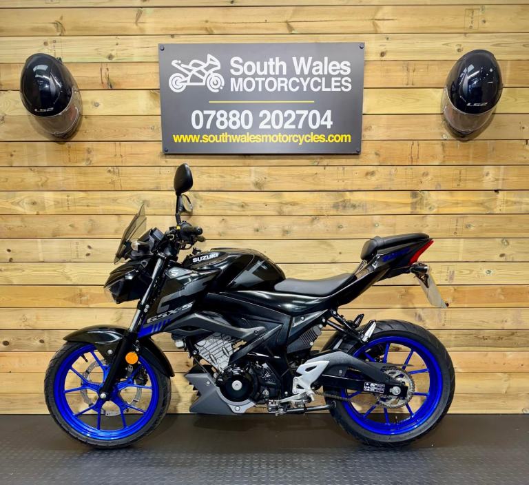 Suzuki GSX-S 125 : 2021 model : JUST 5.8k MILES 