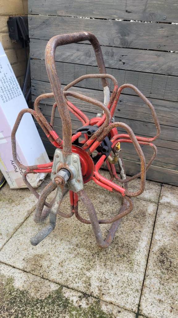 Hose reel used for window cleaning