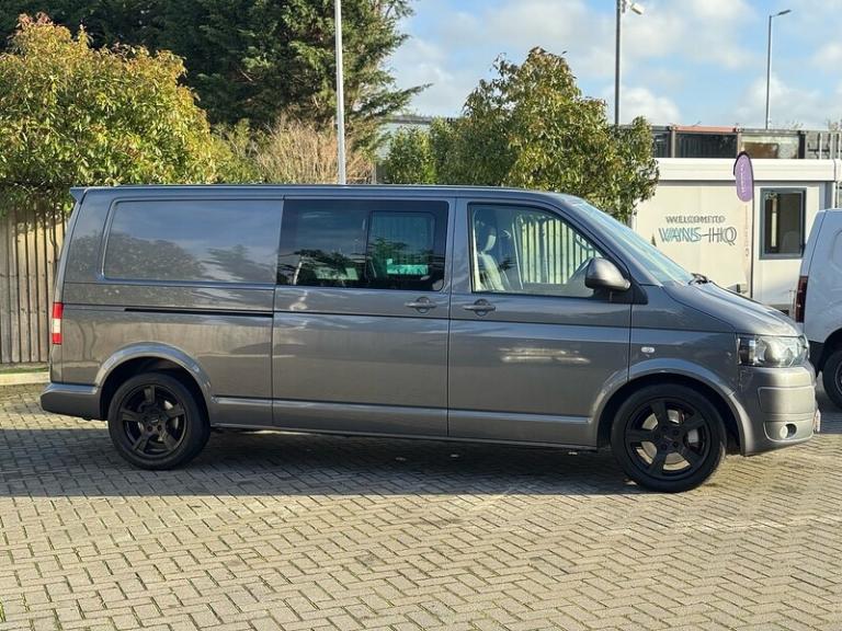 2015 Volkswagen Transporter BiTDI T32 Highline Combi Van Diesel Automatic
