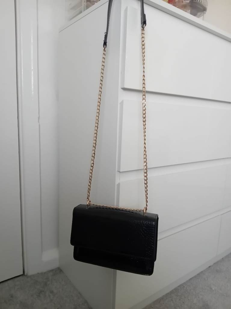Boohoo cross body bag 