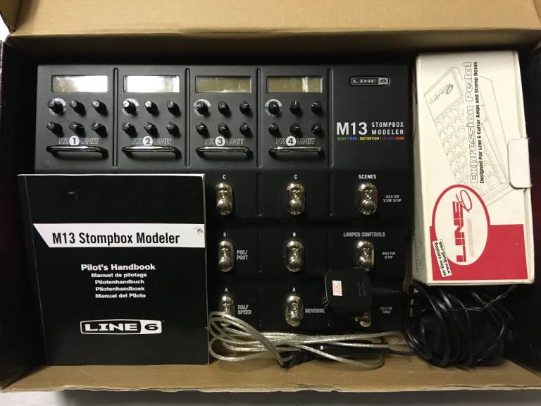 Line 6 - M13 Stompbox Modeller [Boxed] - With FREE Expression Pedal & Midi Cable