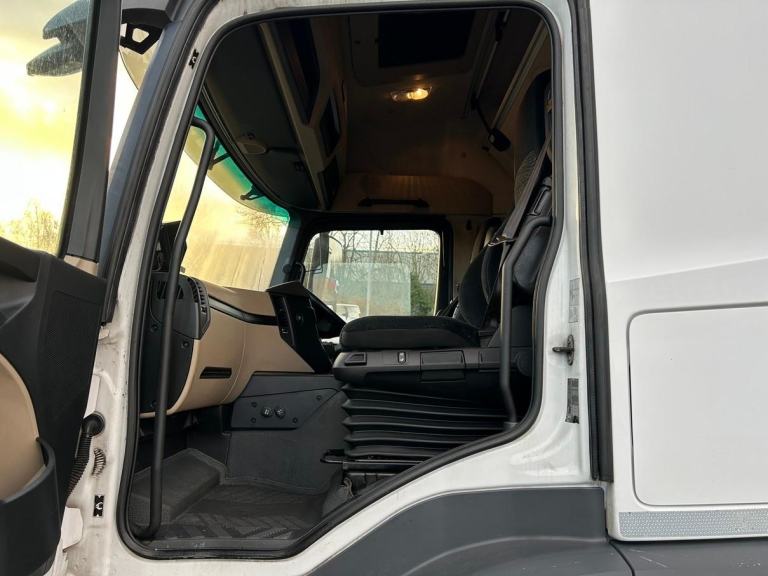 MERCEDES ACTROS 2532 *EURO 6* 26 TONNE CURTAINSIDE 2019 – BV19 JXK