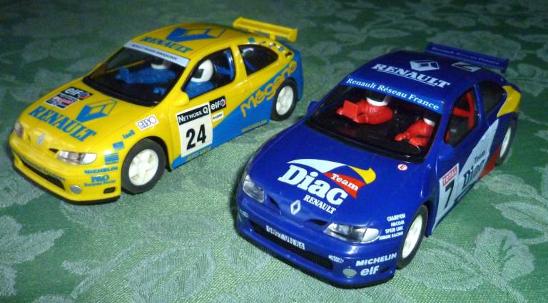 Scalextric, 2, Renault Meganes, C2007 & C2029.