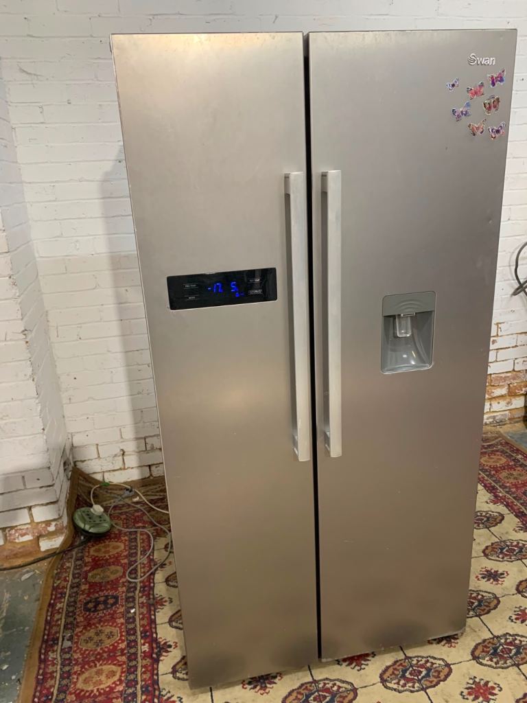 Cookology American Style Fridge Freezer with Water Dispenser