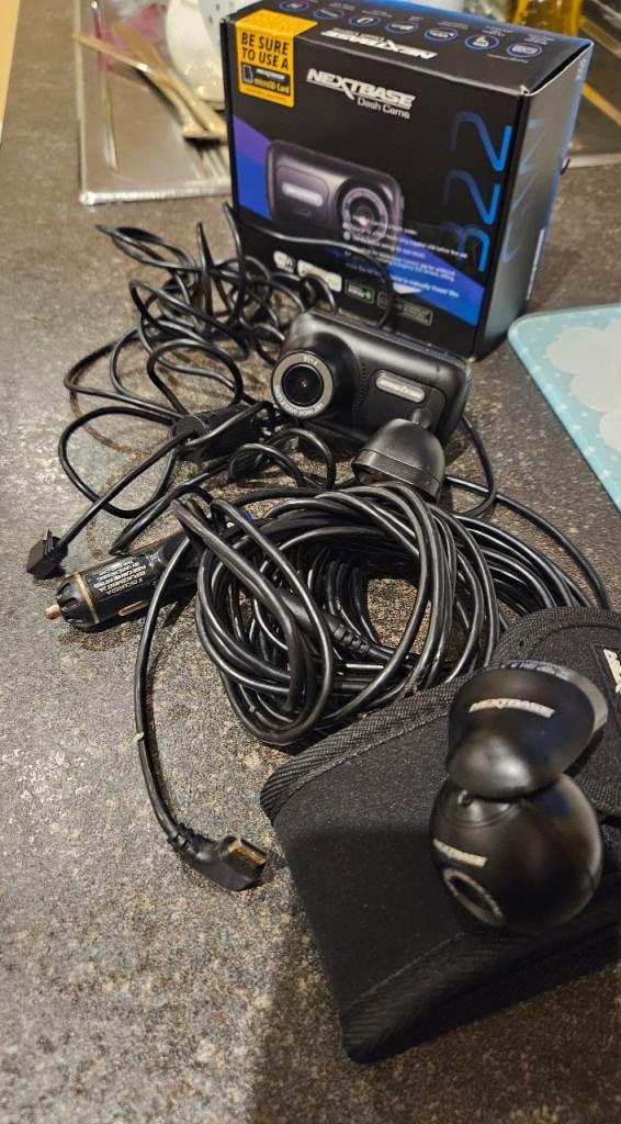 Nextbase 322Gw Front and Rear camera