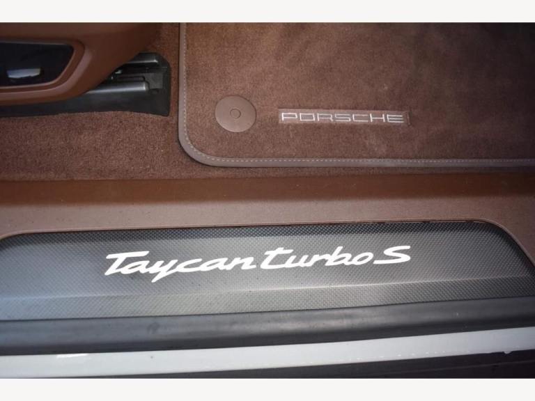 2020 70 PORSCHE TAYCAN 0.0 TURBO S 93KWH 4D 751 BHP