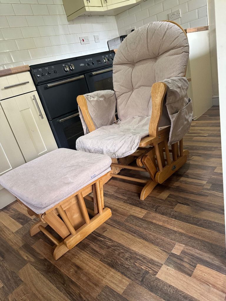 Rocking / nursing chair with foot rest
