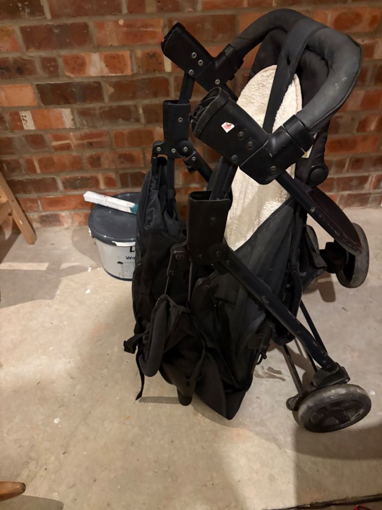 Foldable hauck buggy 