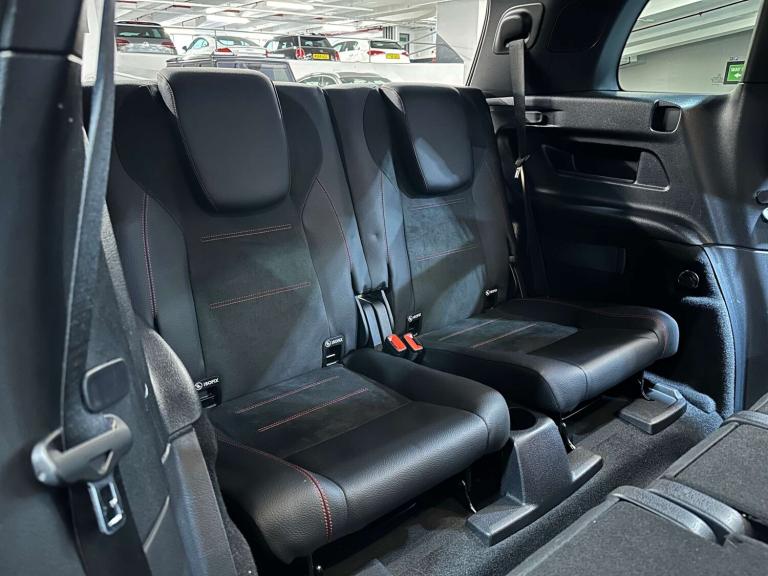 2021 Mercedes-Benz GLB 2.0 GLB 220 AMG Line Premium+ D 4Matic Auto 4WD 5dr SUV Diesel Automatic