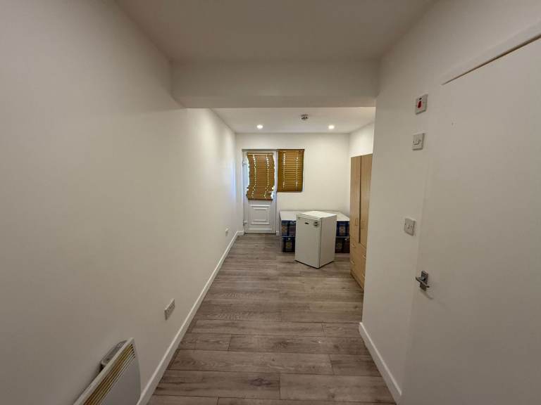 BENEFITS ACCEPTED - Studio Flat Available in Perivale Greenford Ealing UB6