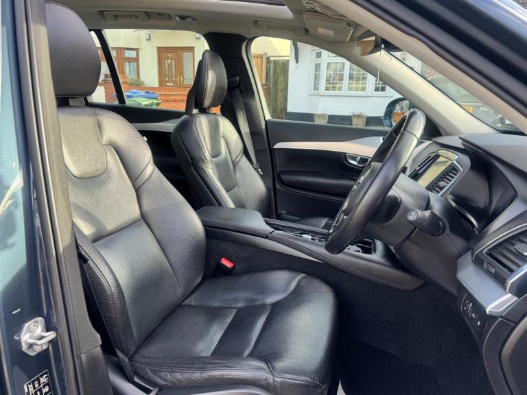 2017 Volvo XC90 2.0 T8 Hybrid Momentum Pro 5dr Geartronic ESTATE PETROL/ELECTRIC Automatic