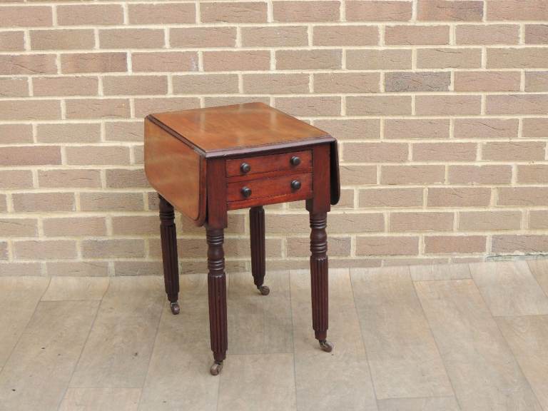 Victorian Antique Side Table (UK Drelivery)