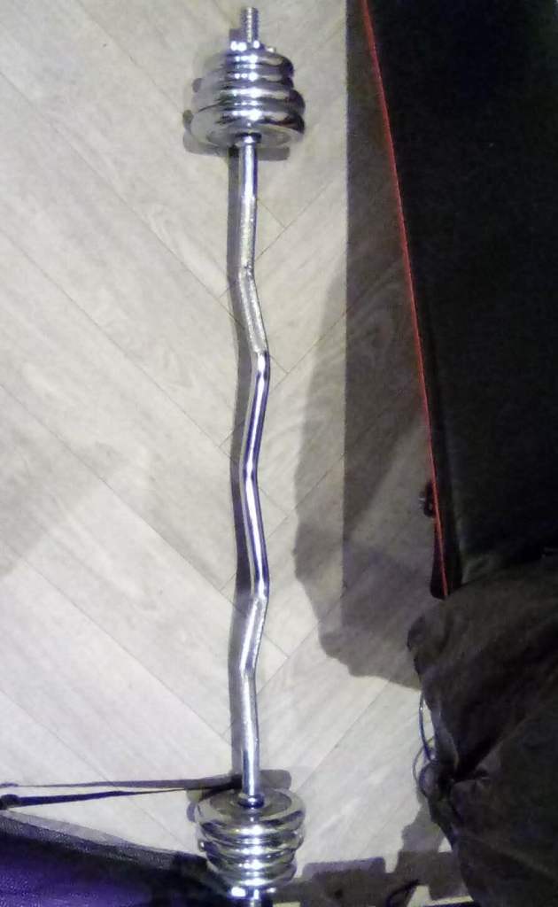 Weight bar and plates 