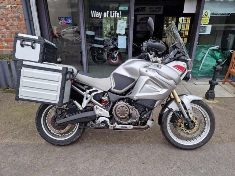 YAMAHA XT1200Z IN SILVER