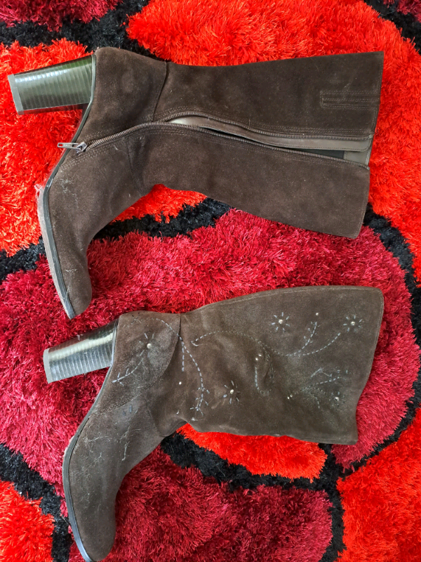 Ladies footwear size 7