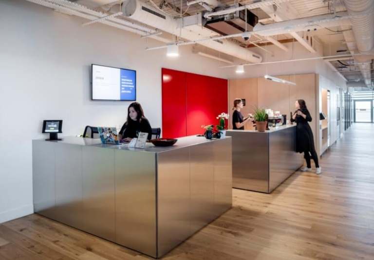 Furnished offices to rent in *King's Cross*. Office Spaces for 2 to 80 desks WC1
