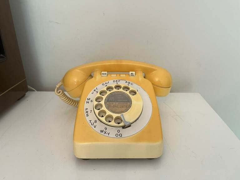 Vintage 1965 GPO (Post Office) 710L Rotary Dial Telephone, Prop