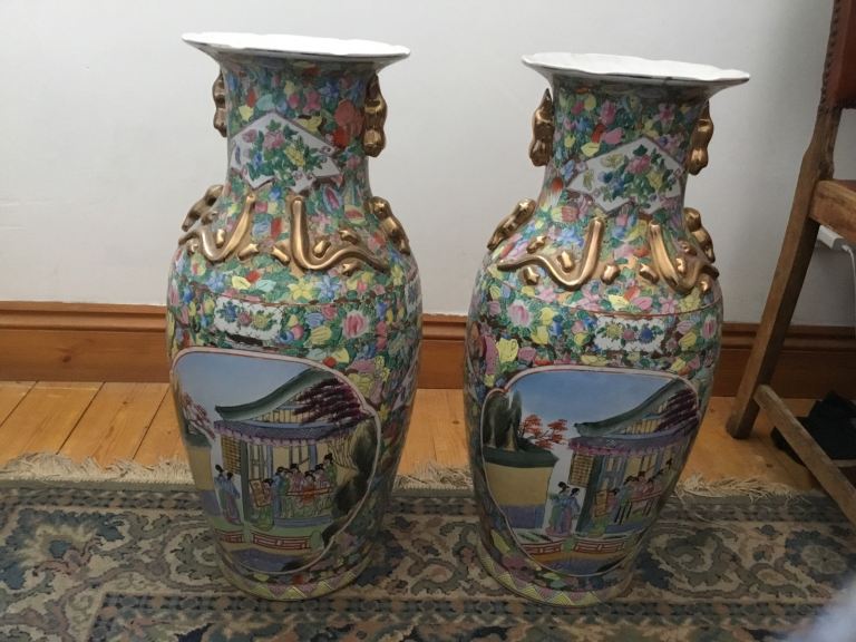 Pair of Large Vintage Chinese Vases – Multicoloured, Good Condition. Canton famille rose .