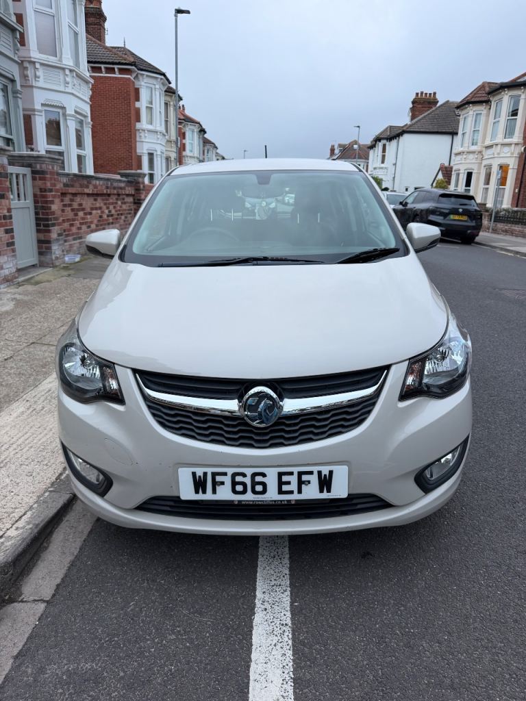 Vauxhall, VIVA, Hatchback, 2016, Manual, 999 (cc), 5 doors