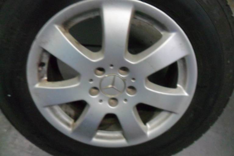 MERCEDES-BENZ 4X TYRES 235/65r17 