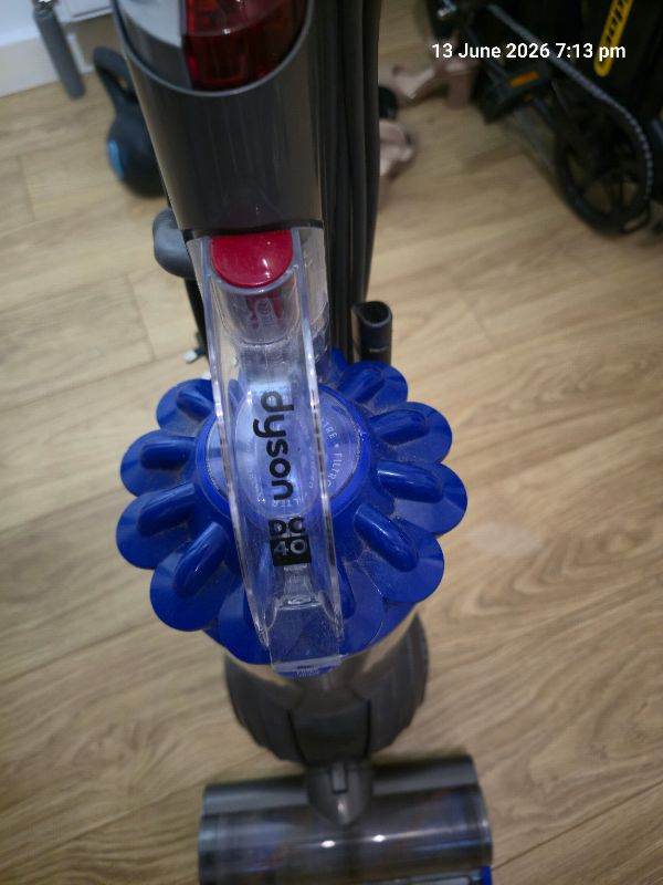 Dyson dc40