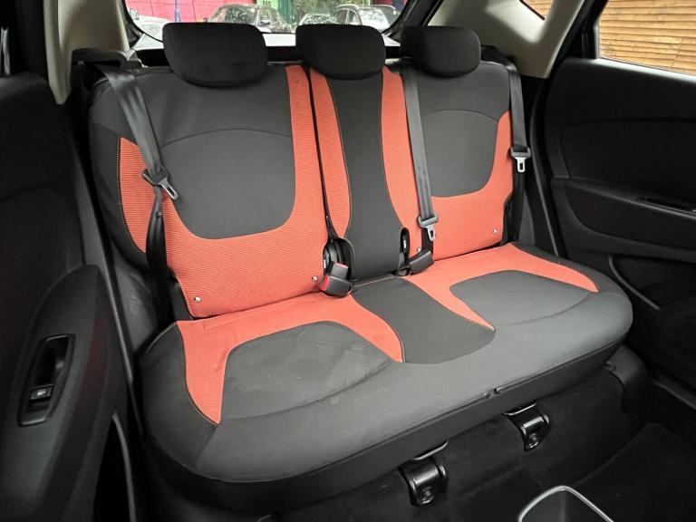 2017 Renault Captur 1.5 dCi ENERGY Dynamique S Nav SUV 5dr Diesel Manual Euro 6