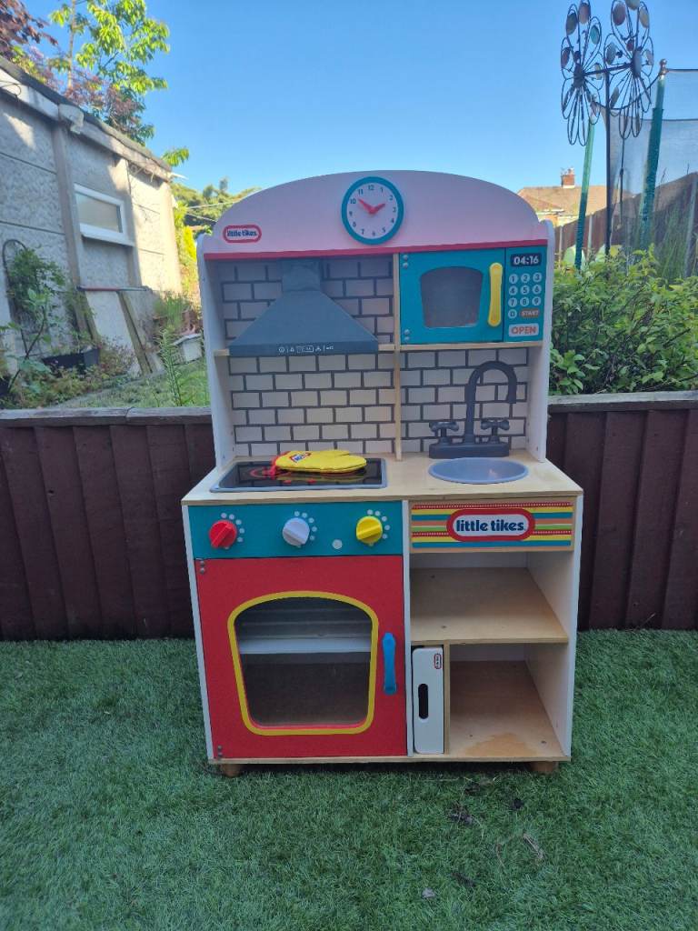 Little Tikes Wooden Kitchen