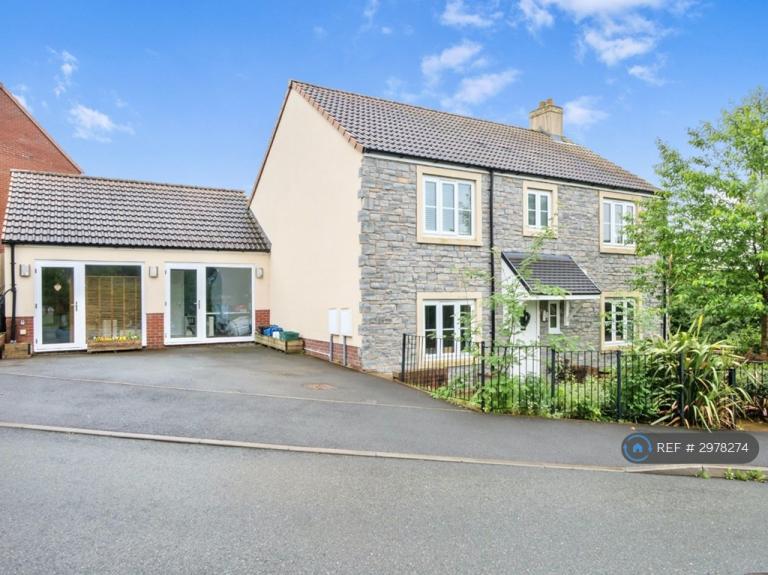 4 bedroom house in Frances Row, Bristol, BS39 (4 bed) (#2978274)