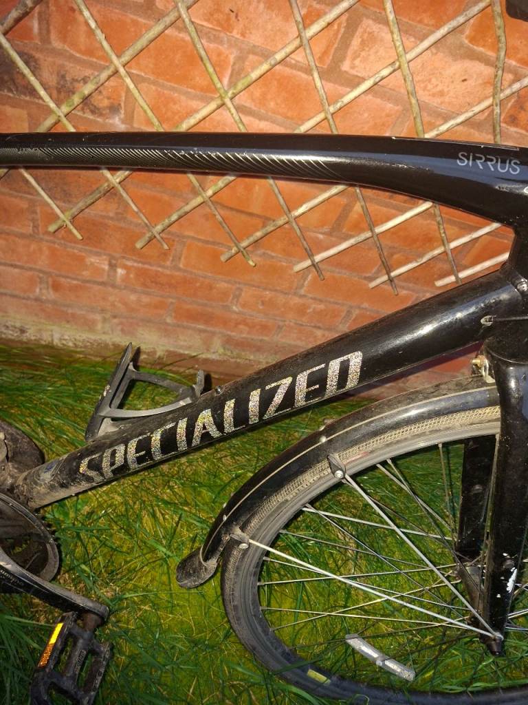 Specialized Sirrus Hybrid Bike – Black, Good Condition