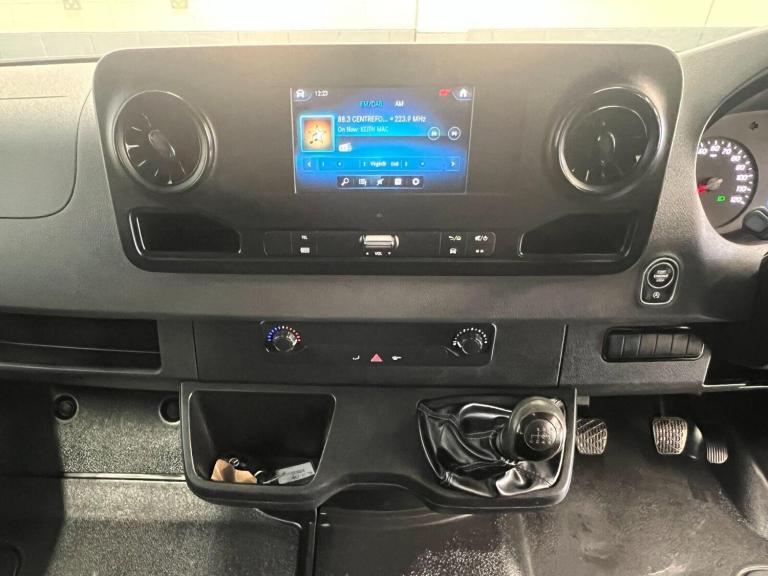 2021 Mercedes-Benz Sprinter 3.5t Progressive Crew Cab Tipper CHASSIS CAB DIESEL Manual