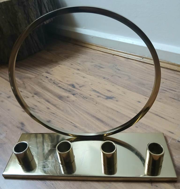 Golden Circle Candle Holder