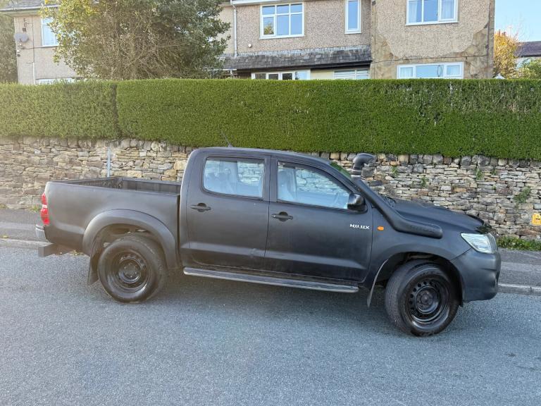 2012 Toyota Hilux HL2 D/Cab Pick Up 2.5 D-4D 4WD 144 PICK UP Diesel Manual