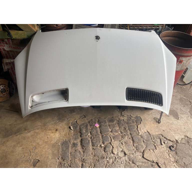 Mercedes Benz sprinter bonnet 906 good 