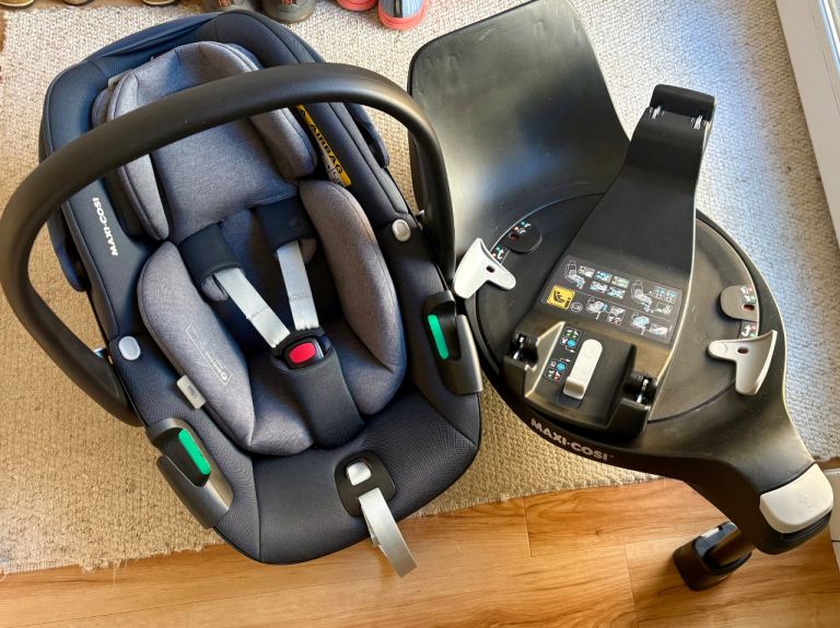 Maxi Cosi Pebble & 360 Base