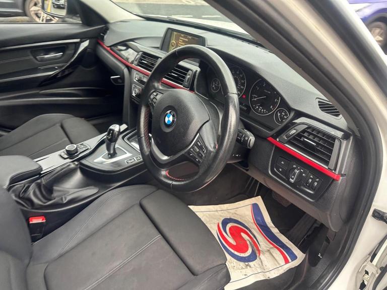 BMW 3 SERIES 2.0 318d Sport Touring Auto Euro 5 (s/s) 5dr 2013