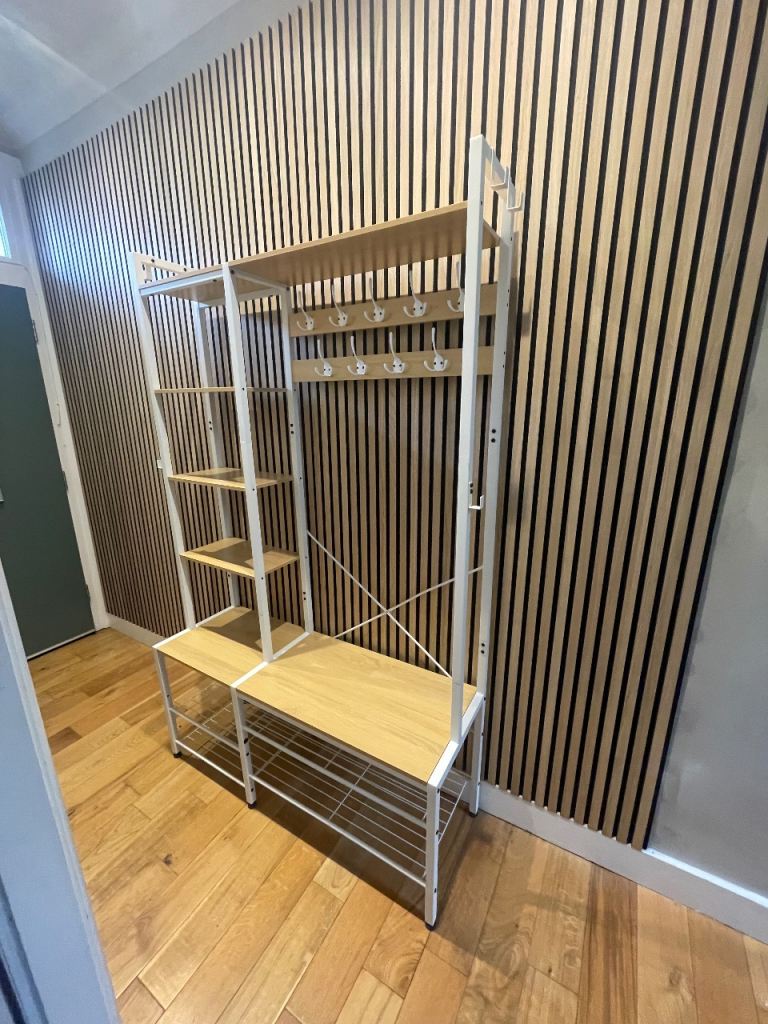 Hall tree / shoe storage 