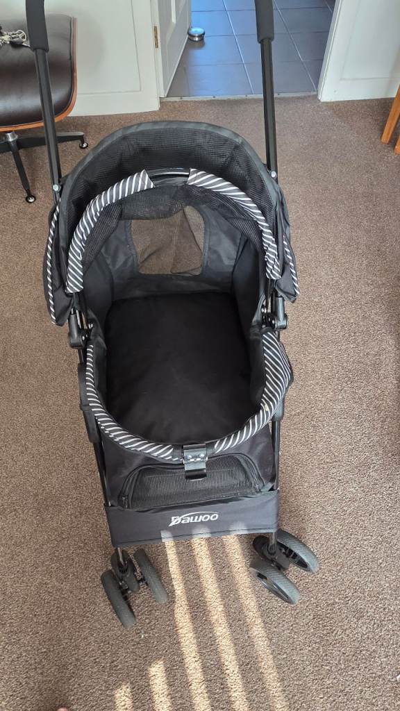 Dog stroller