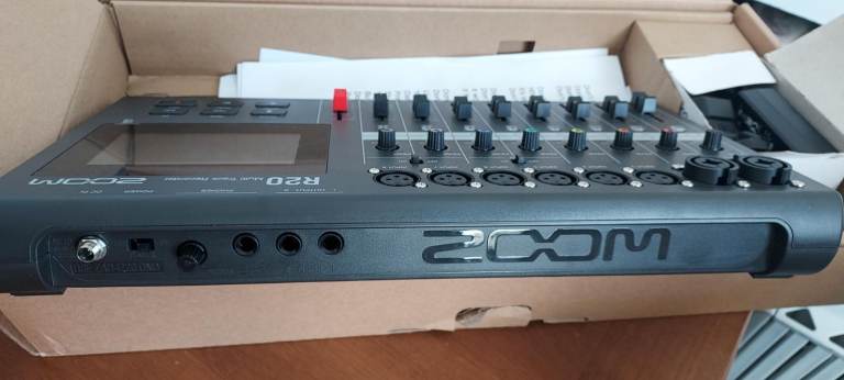 Zoom R20 Multitrack Recorder