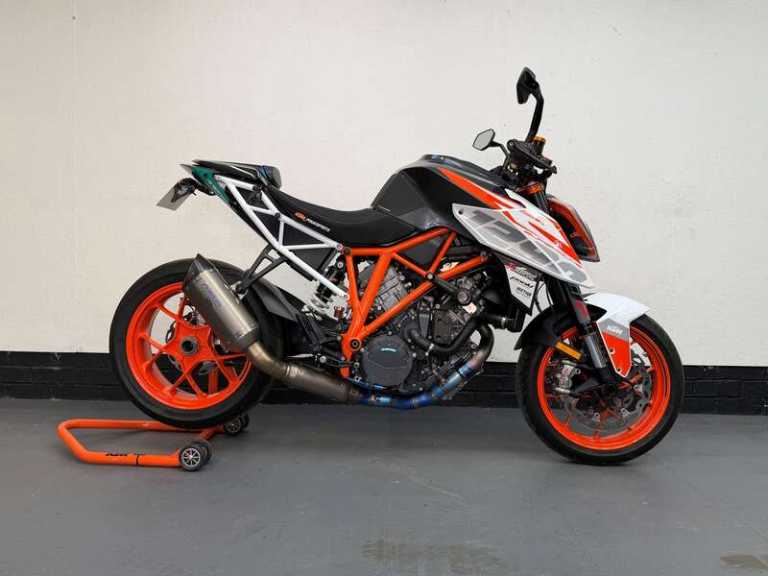2018 KTM SUPERDUKE 1290 Super Duke R (19MY) PETROL Manual