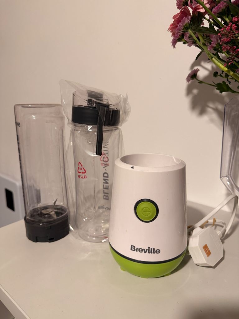 Breville Blend-Active Blender – White & Green, Good Condition