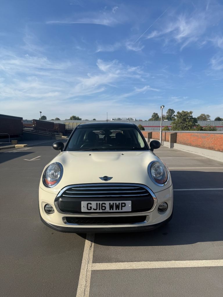 Mini ONE Hatchback Auto, 1198 (cc), 5 doors