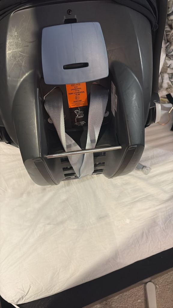 Ferrari baby car seat MUST GO