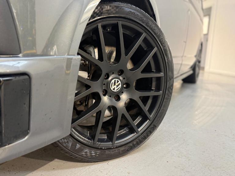  Volkswagen Transporter 2.0 TDI T32 Highline Kombi DSG FWD SWB Euro 6 (s/s) 5dr Diesel Automatic