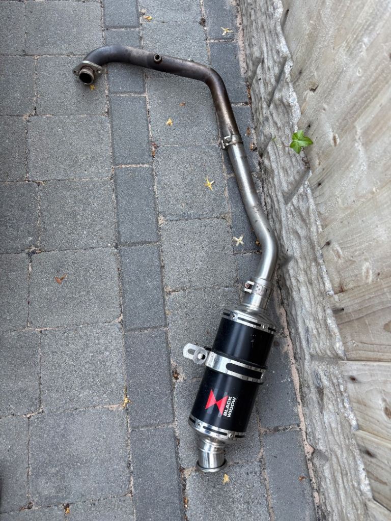 Black widow exhaust 